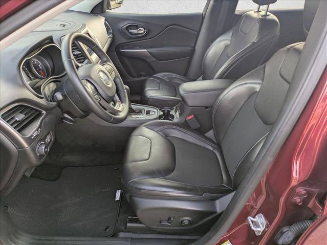 Used 2019 Jeep Cherokee Latitude Plus FWD image 17