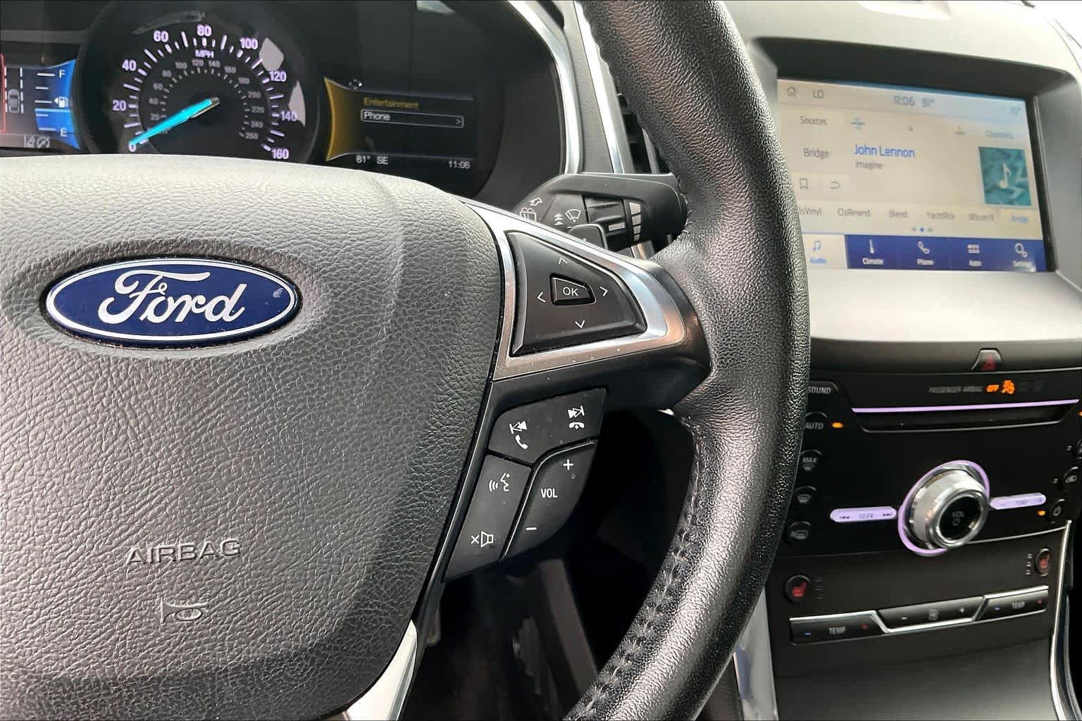 Used 2019 Ford Edge Titanium w/ Cold Weather Package AWD/4WD image 24