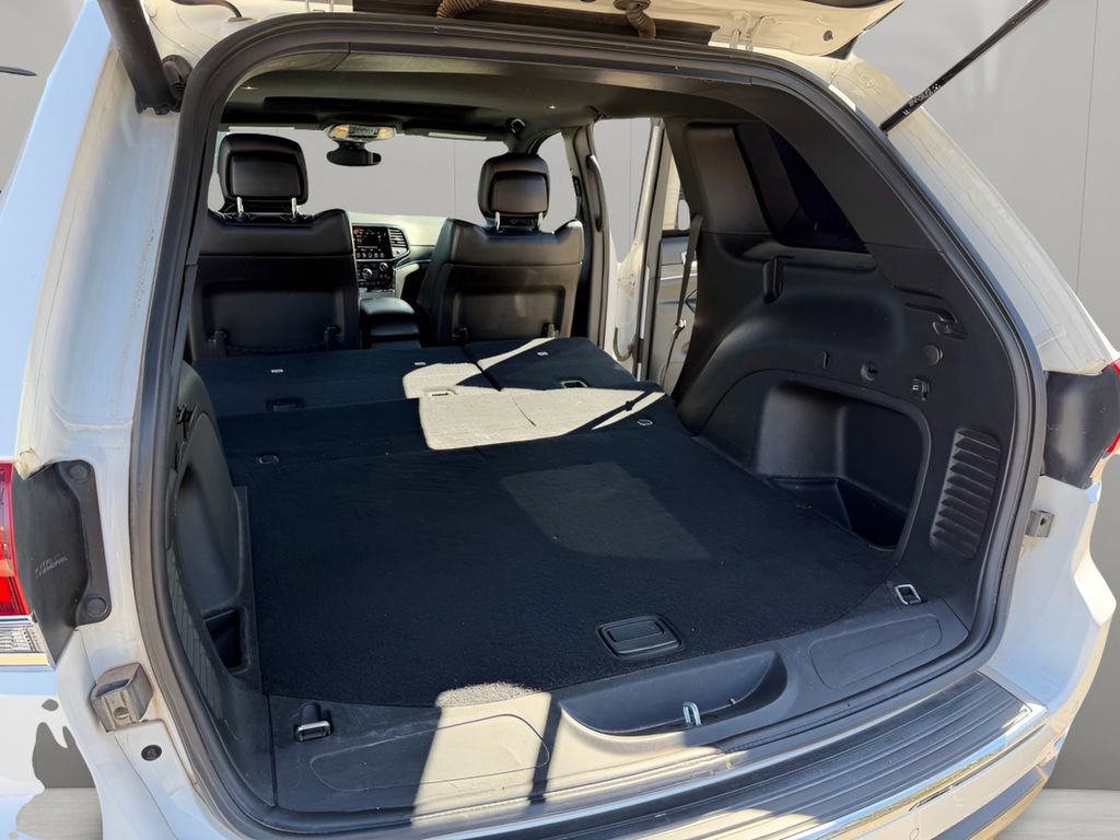 Used 2021 Jeep Grand Cherokee Limited image 12