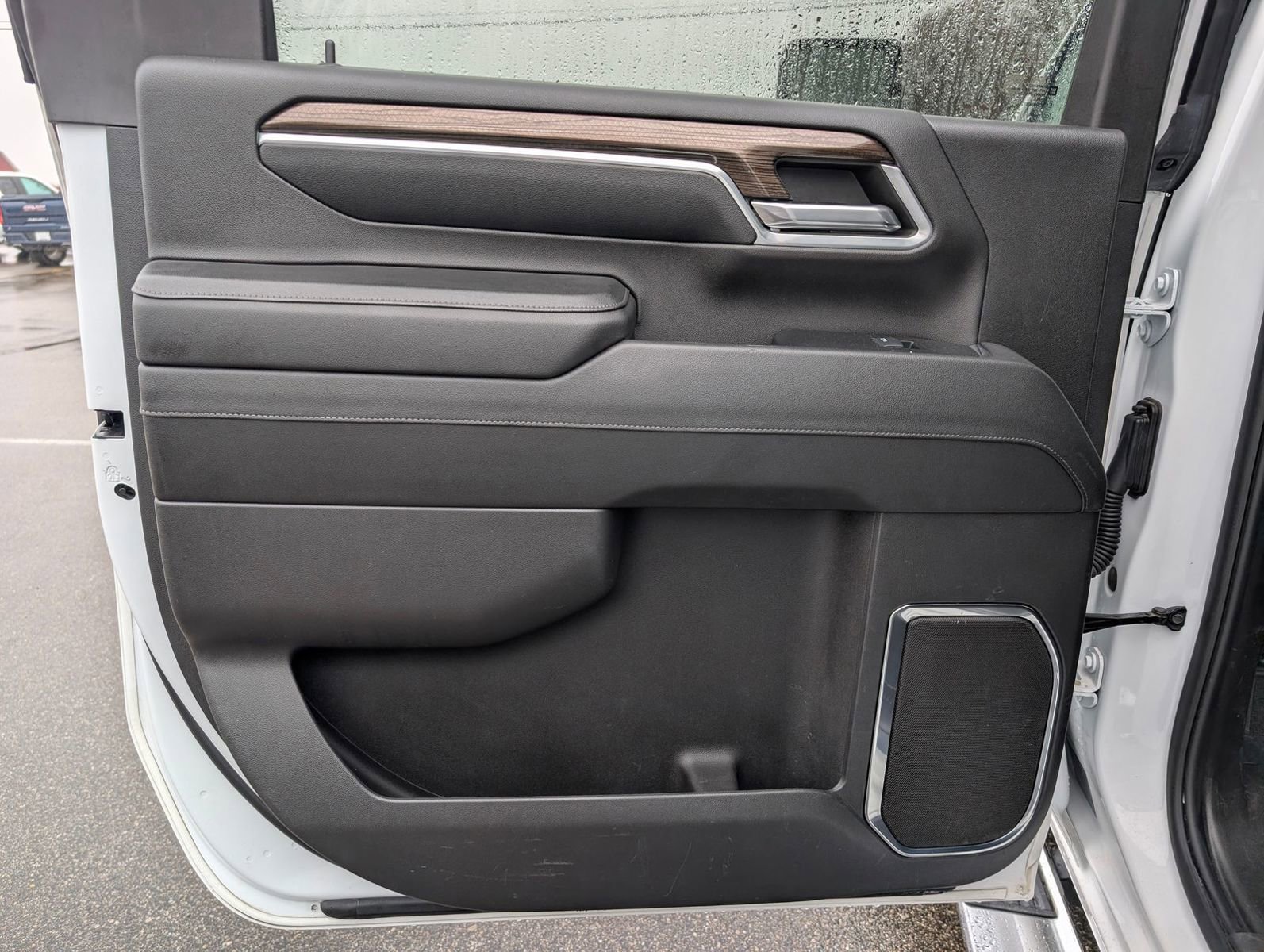 Used 2024 Chevrolet Silverado 2500 LT image 22