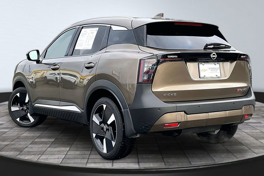 Used 2025 Nissan Kicks SR image 13