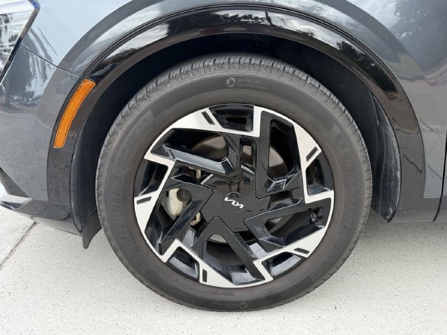 Used 2024 Kia Sportage SX FWD image 9