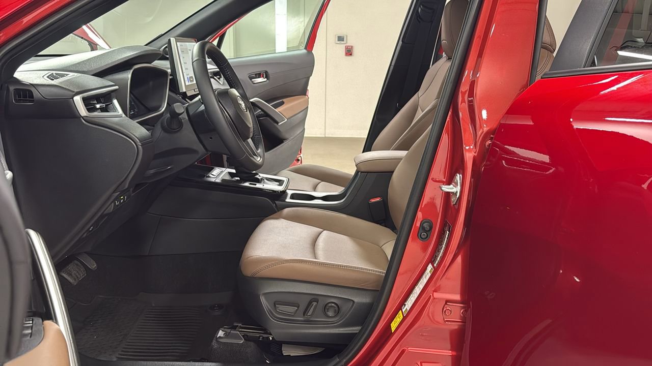 Certified 2026 Toyota Corolla Cross XLE w/ Convenience Package image 12