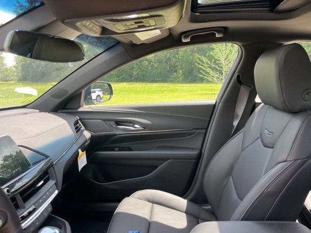 New 2025 Cadillac CT4 Premium Luxury image 15