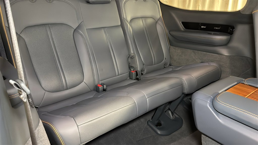 Used 2022 Jeep Grand Wagoneer Series II image 15