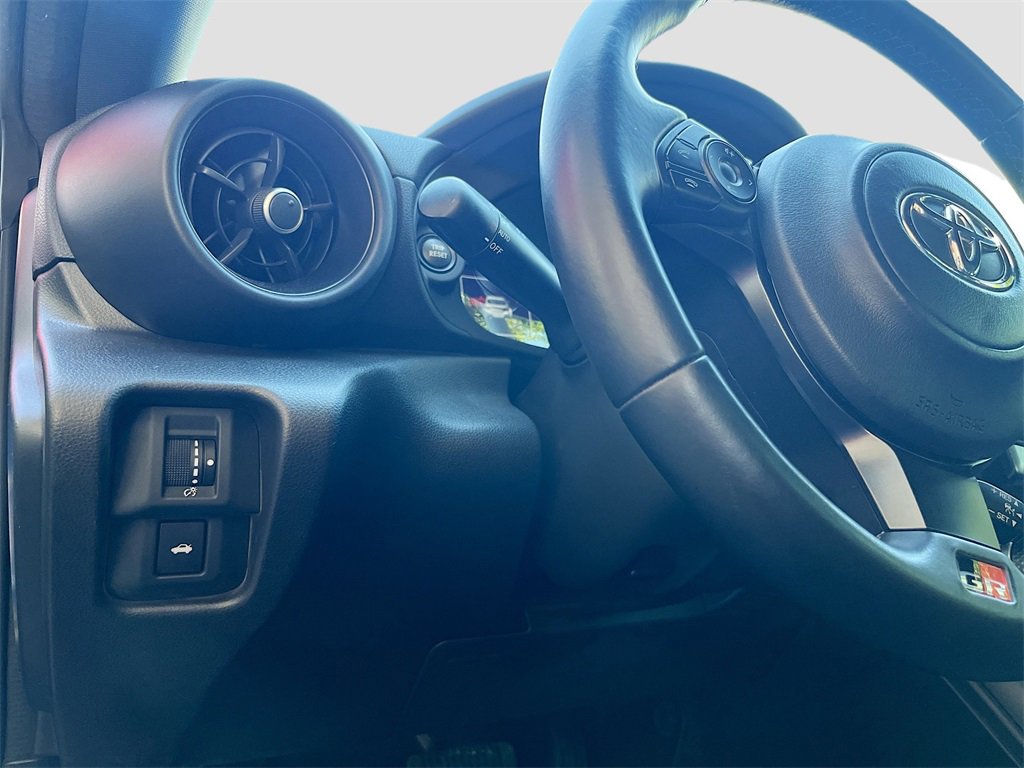 Used 2022 Toyota GR86 image 10