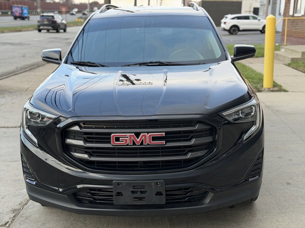Used 2019 GMC Terrain SLE w/ Driver Convenience Package image 2