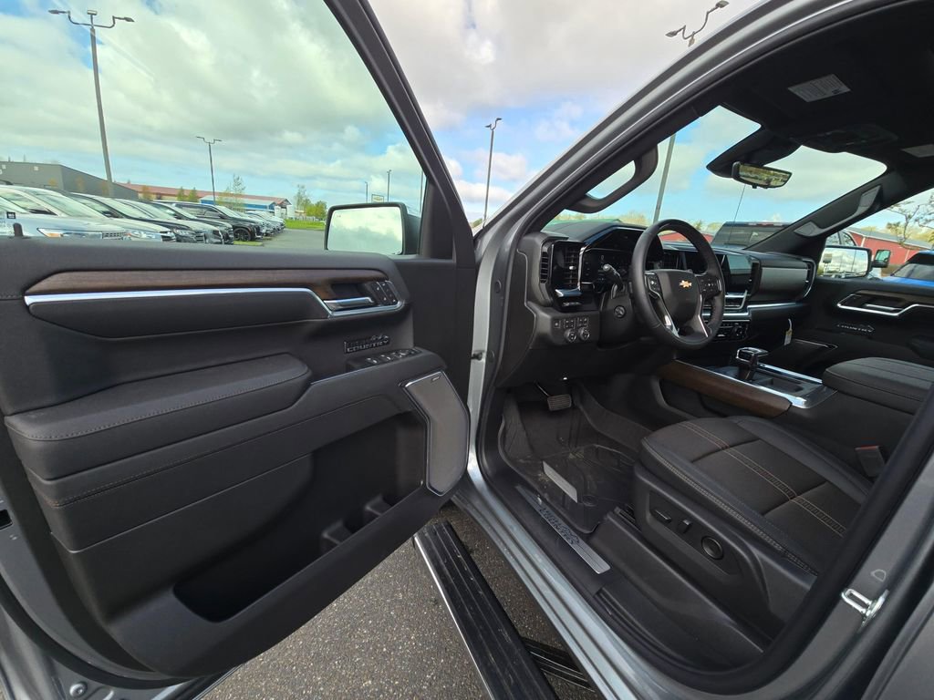 New 2026 Chevrolet Silverado 1500 High Country image 15