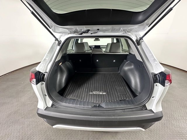 Used 2022 Toyota Corolla Cross LE image 14