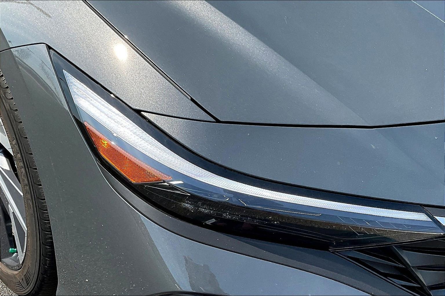 Used 2025 Hyundai Elantra Sport image 32