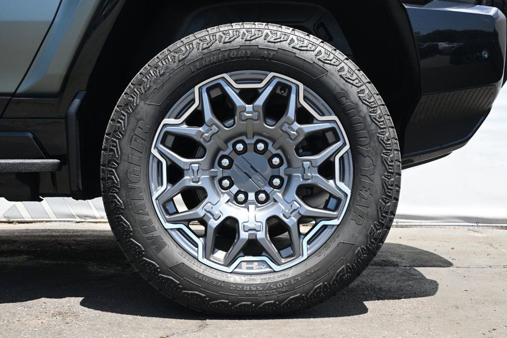 Used 2024 GMC Hummer EV 3X image 7