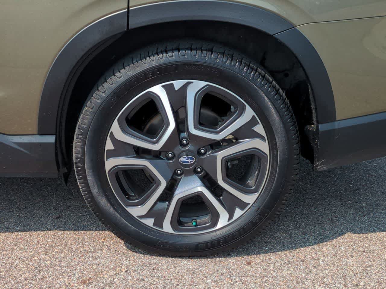 Used 2024 Subaru Ascent Limited w/ Technology Package AWD/4WD image 13