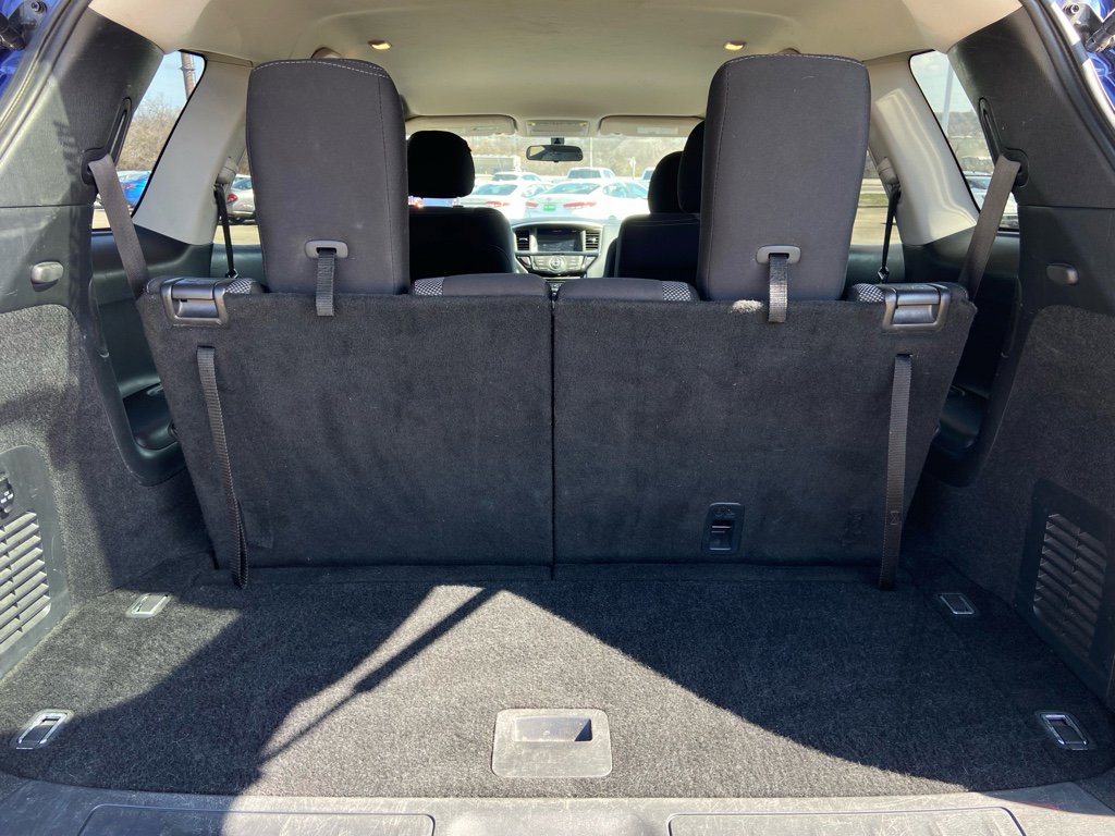 Used 2020 Nissan Pathfinder S image 11