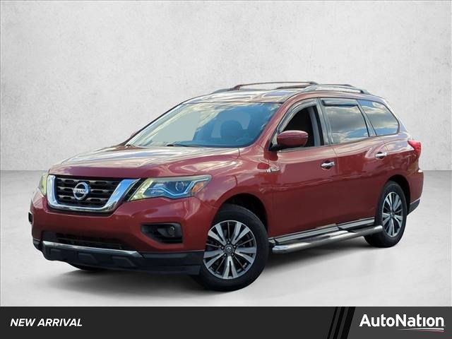Used 2017 Nissan Pathfinder SV FWD image 1