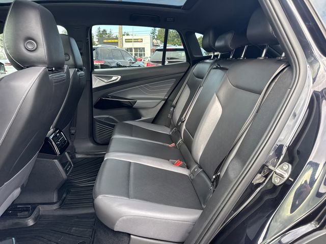 Used 2023 Volkswagen ID.4 Pro S image 19