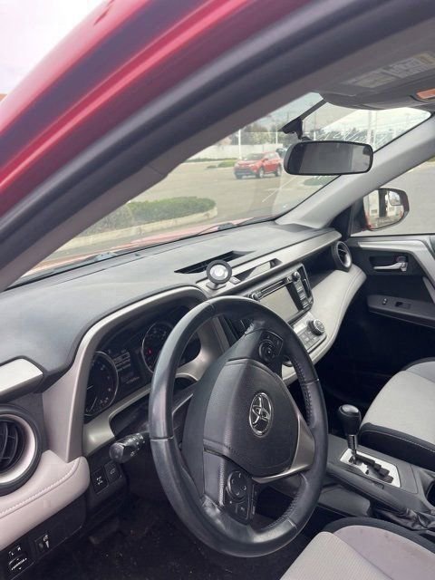 Used 2016 Toyota RAV4 XLE image 13