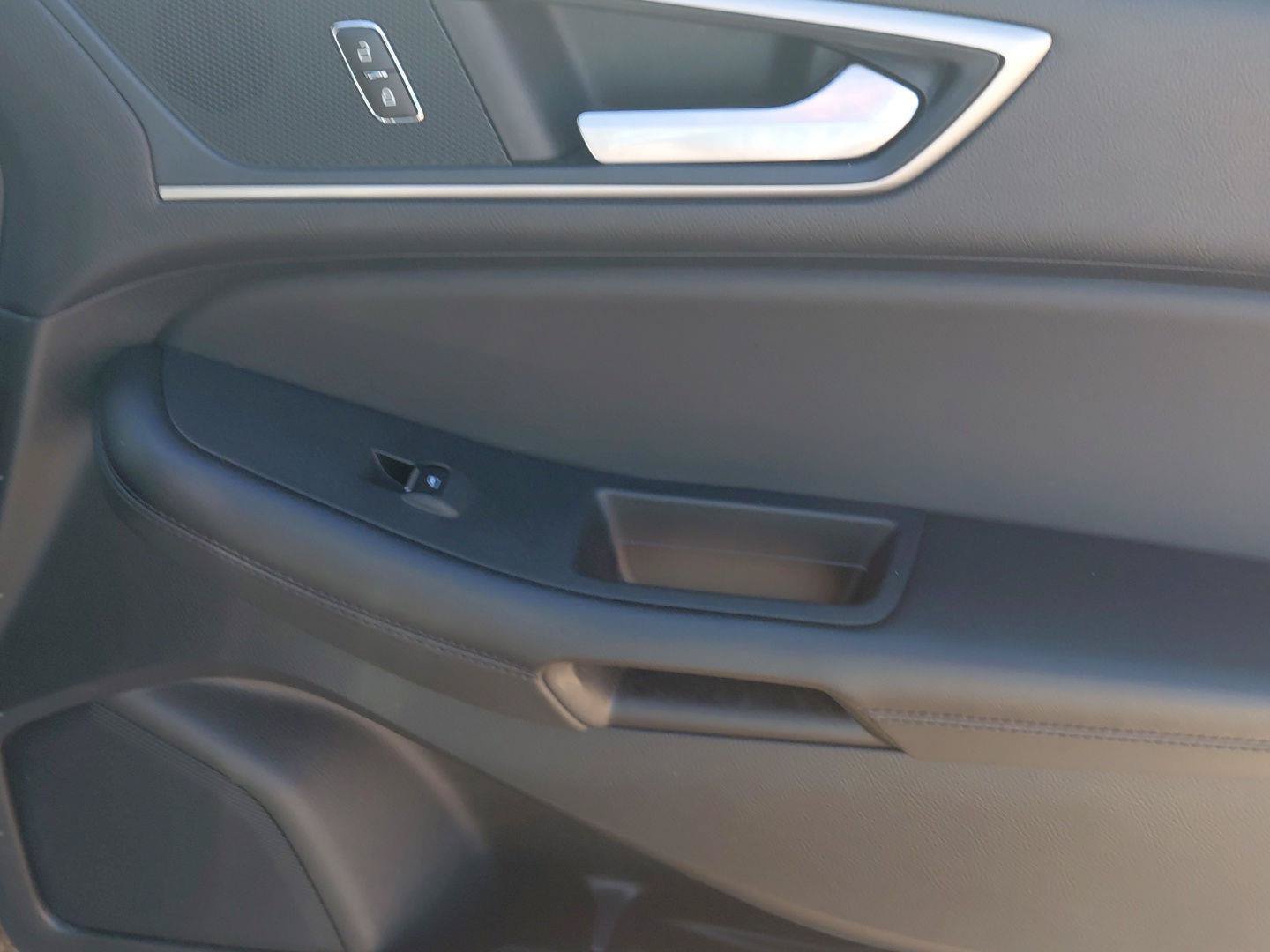 Used 2024 Ford Edge SEL AWD/4WD image 17