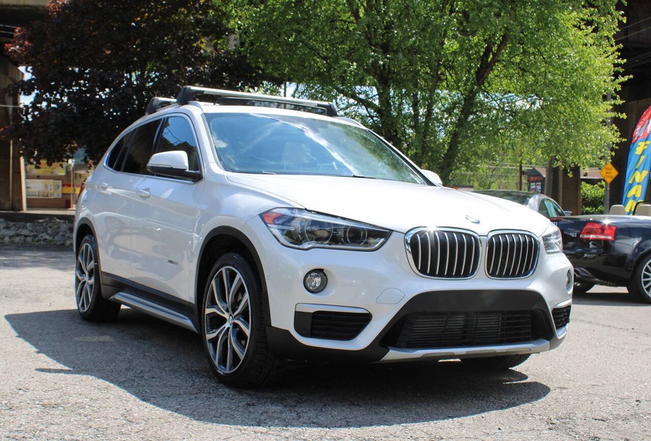 Used 2016 BMW X1 xDrive28i AWD/4WD image 1