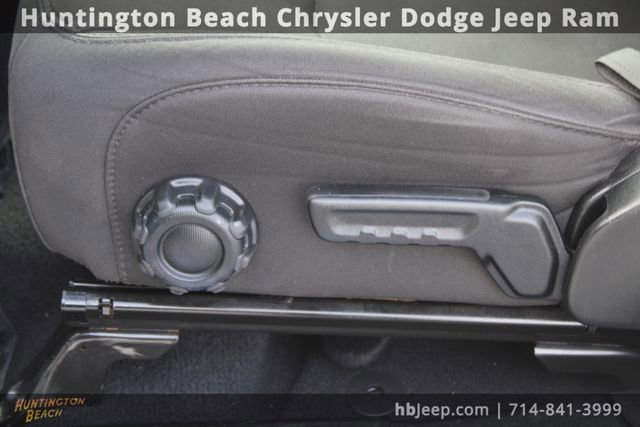 Used 2023 Jeep Wrangler Sport image 29