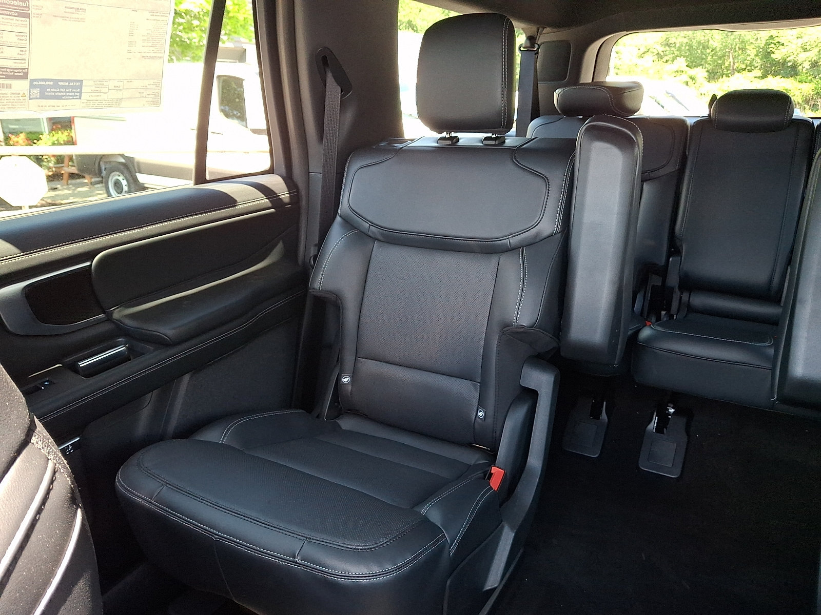 New 2026 Ford Expedition Max Platinum w/ Stealth Performance Package AWD/4WD image 10