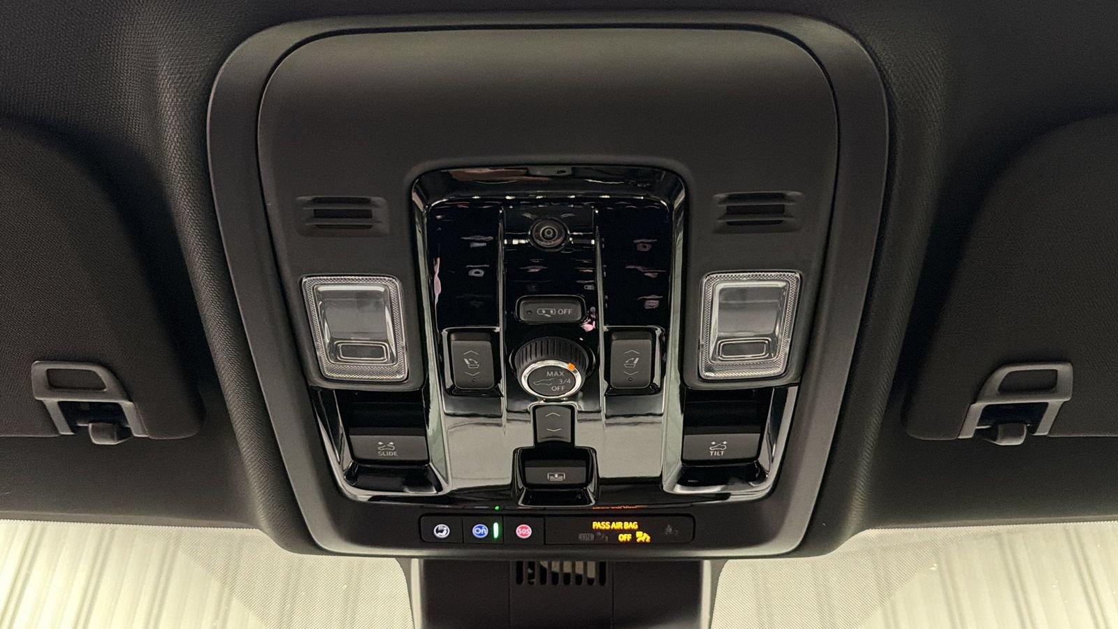 Used 2026 GMC Yukon XL Denali w/ Sun & Power Step Package AWD/4WD image 33