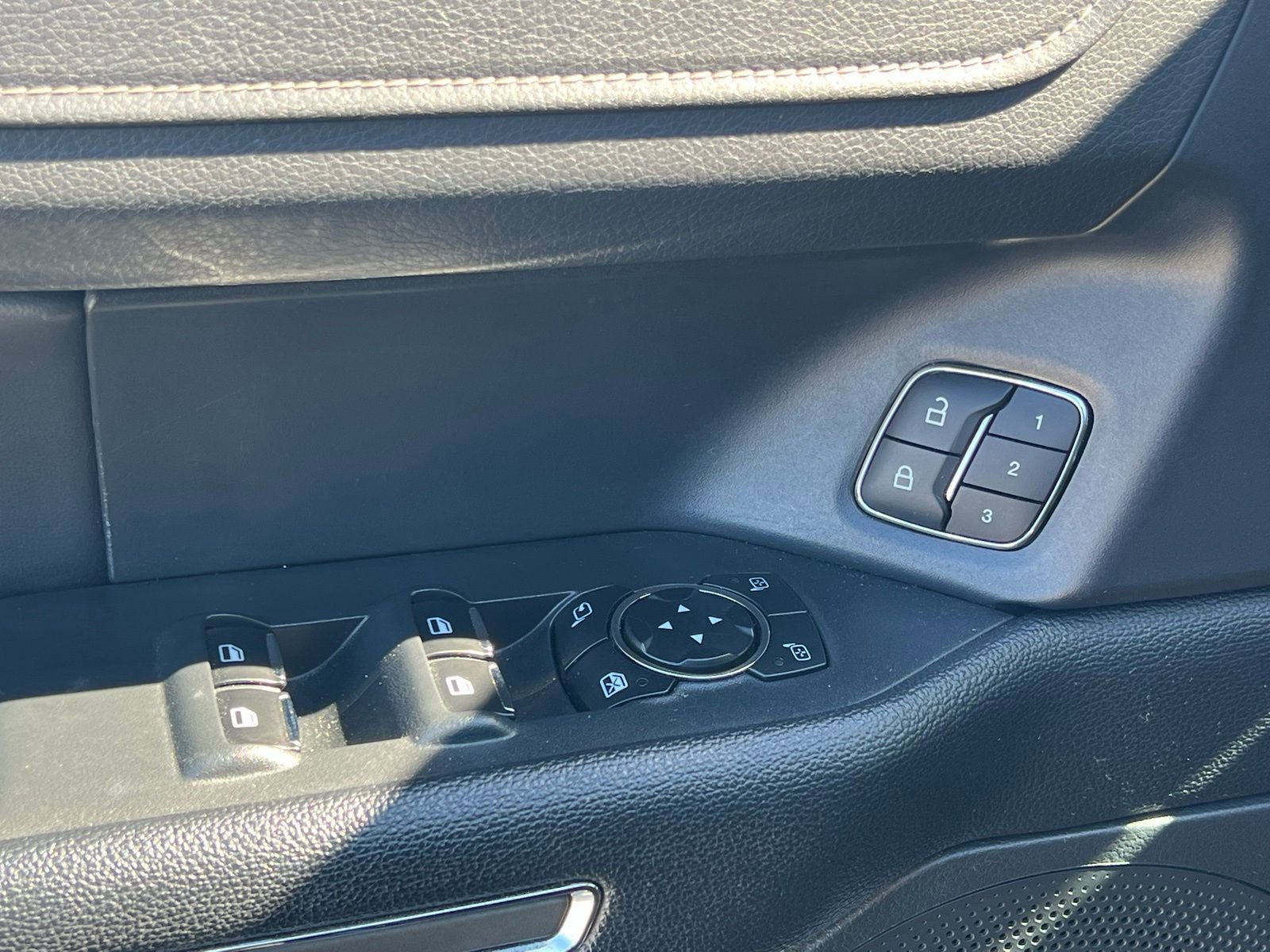 Used 2024 Ford Expedition Max XLT image 26