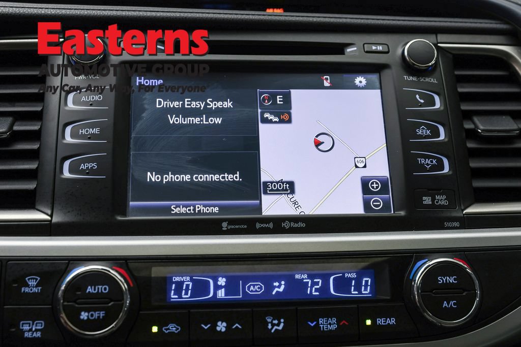 Used 2019 Toyota Highlander XLE AWD/4WD image 19