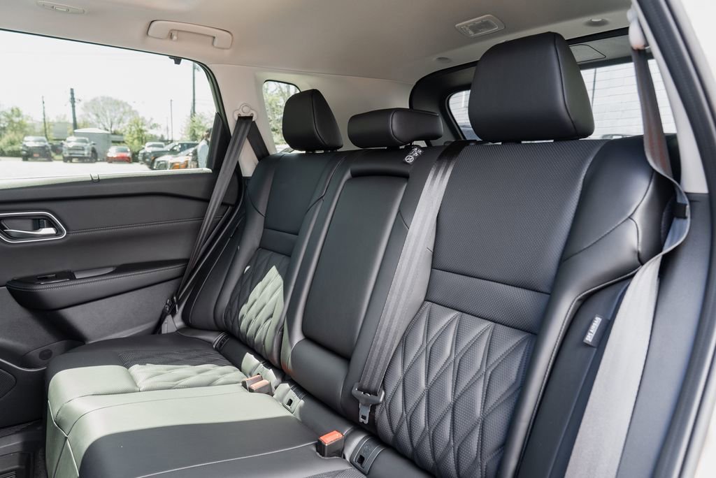 New 2026 Nissan Rogue Platinum AWD/4WD image 25