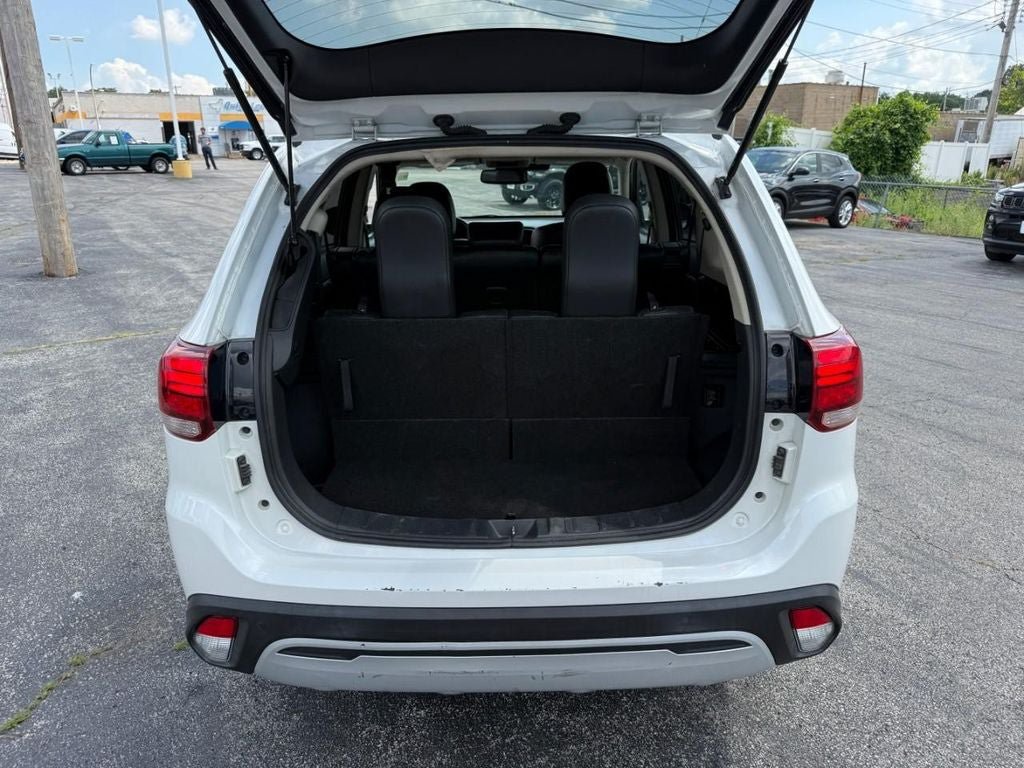 Used 2020 Mitsubishi Outlander ES AWD/4WD image 8