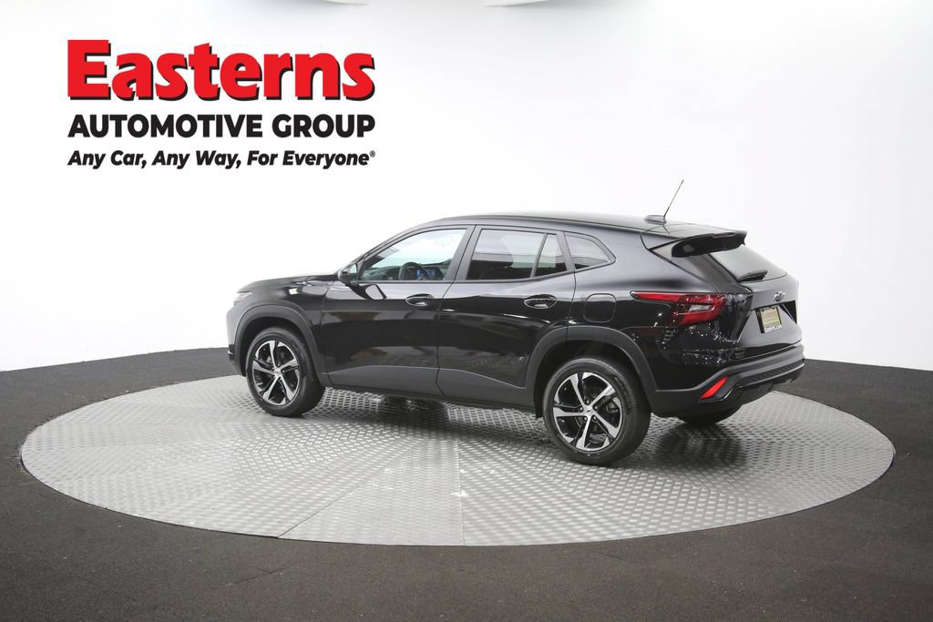 Used 2024 Chevrolet Trax RS FWD image 61