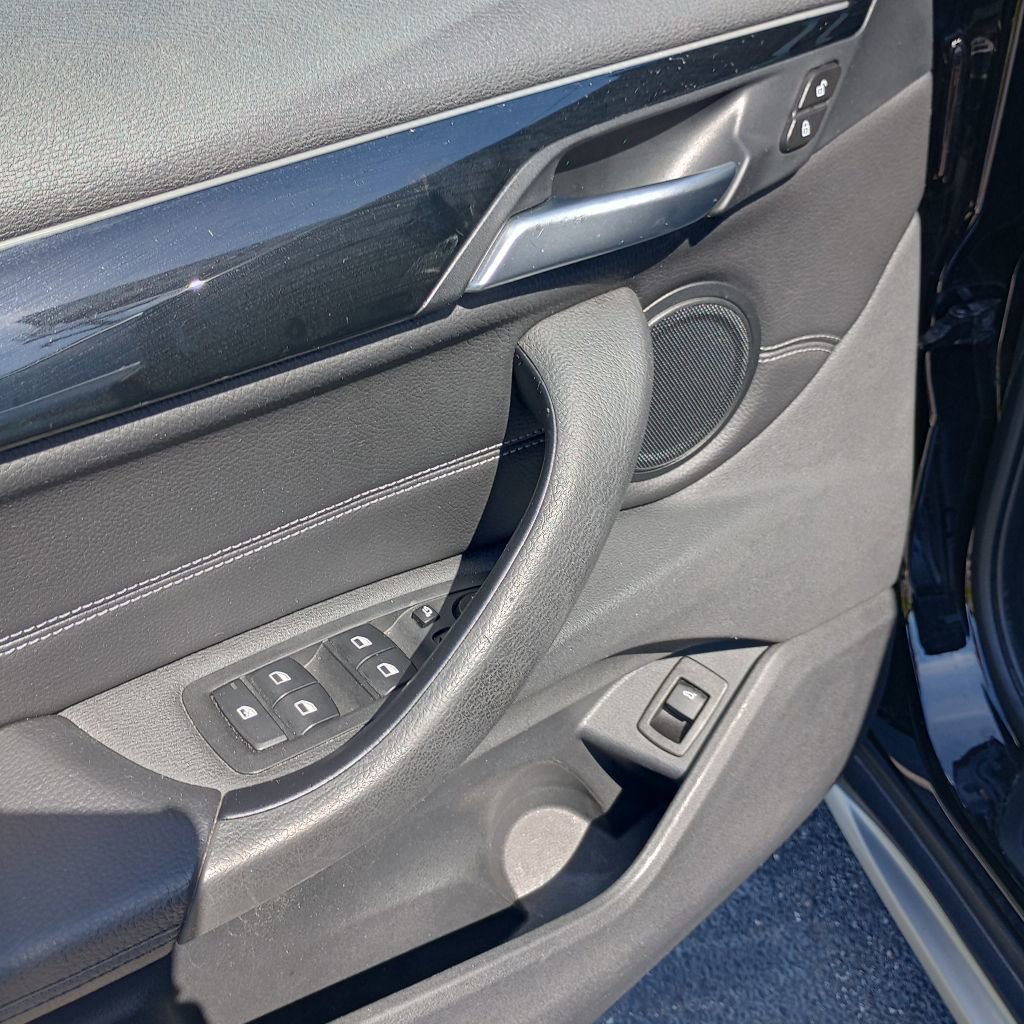 Used 2018 BMW X1 xDrive28i AWD/4WD image 12