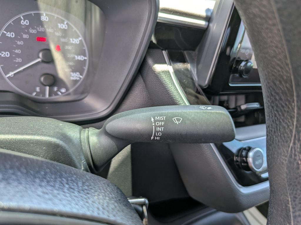 Used 2024 Toyota Corolla LE FWD image 33