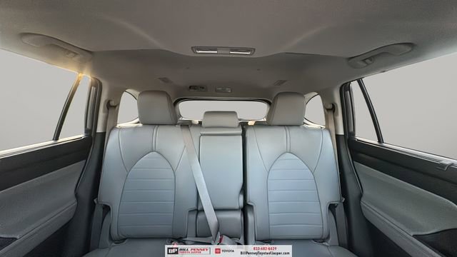 New 2026 Toyota Highlander XLE image 18