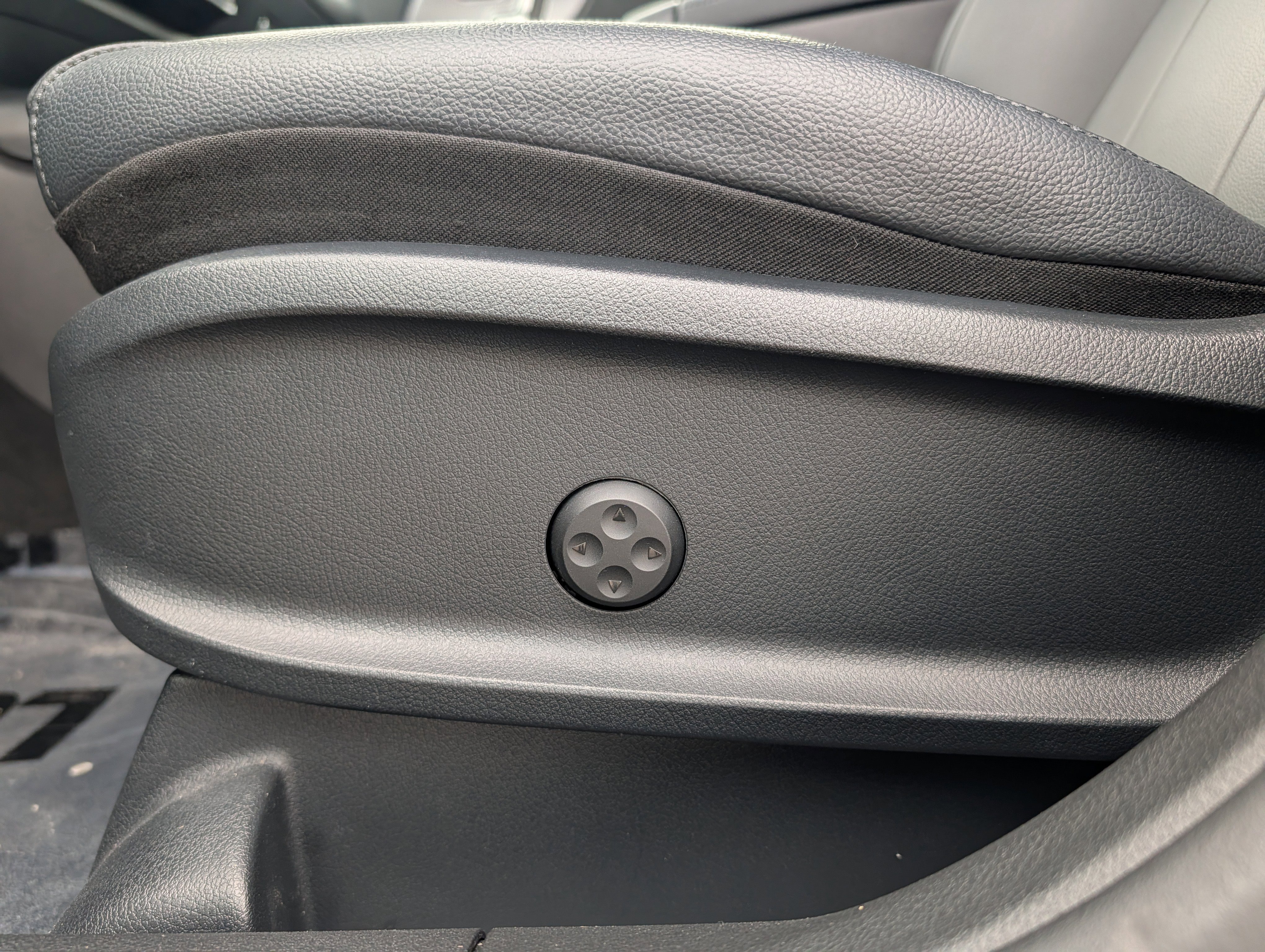 Used 2021 Mercedes-Benz GLA 250 4MATIC image 20