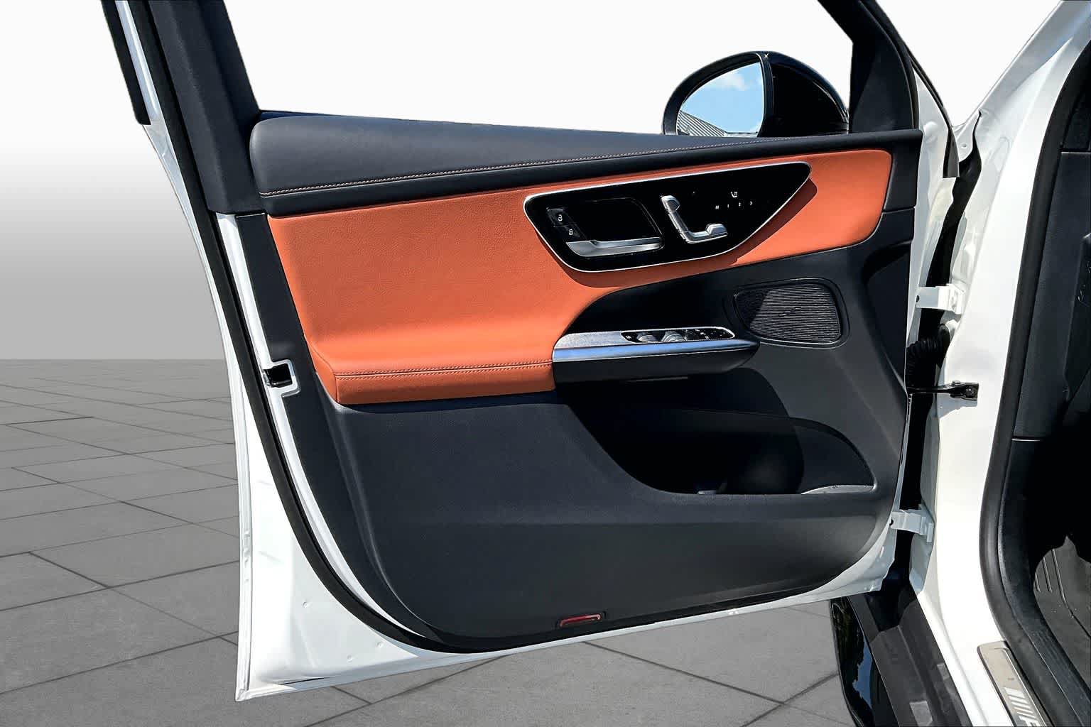 Certified 2025 Mercedes-Benz GLC 43 AMG 4MATIC image 22