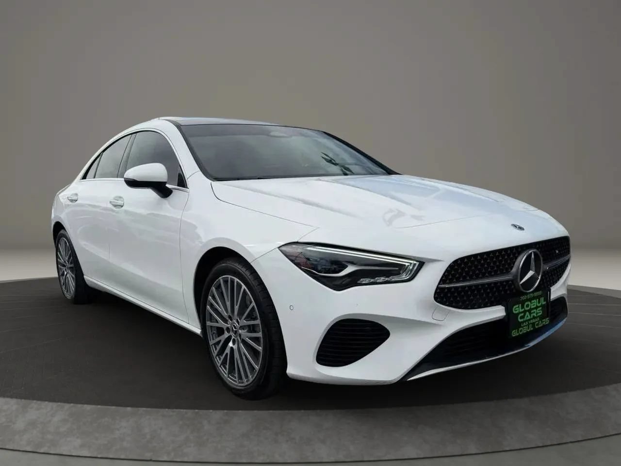 Used 2024 Mercedes-Benz CLA 250 4MATIC image 4