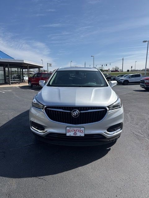 Used 2019 Buick Enclave Essence image 2