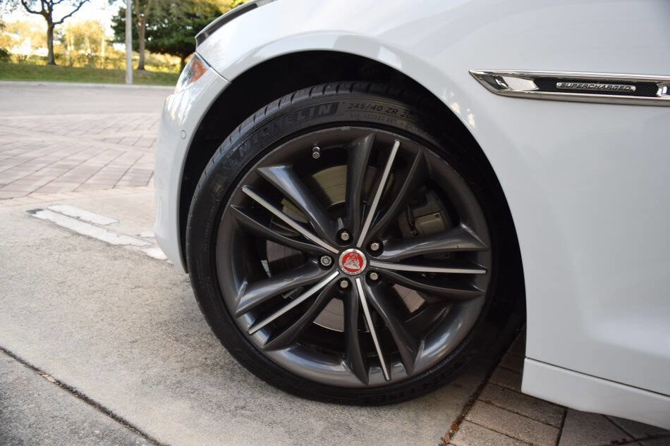 Used 2019 Jaguar XJ Collection image 83