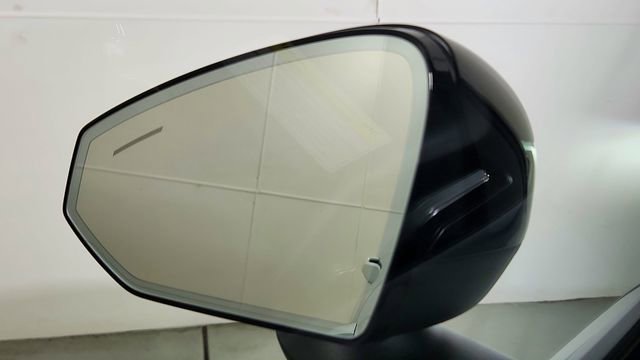 New 2026 Volvo EX30 Plus w/ Protection Package Premier AWD/4WD image 13