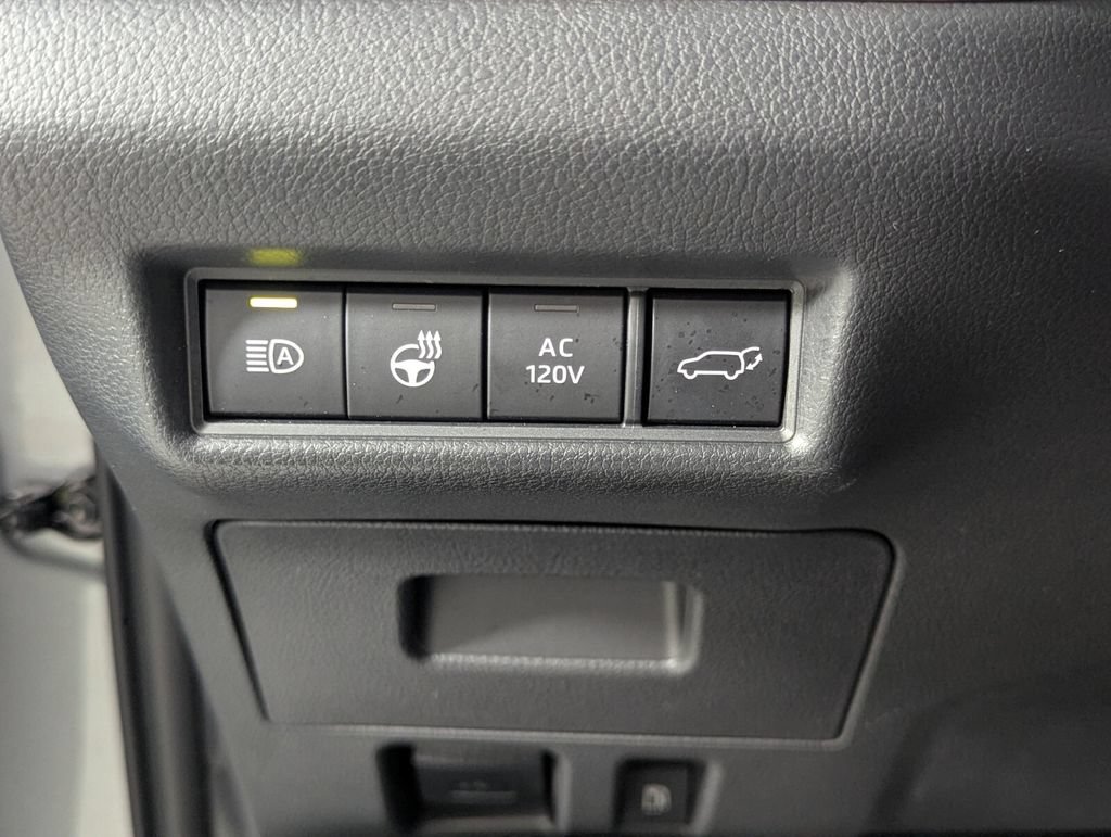 Used 2025 Toyota Grand Highlander AWD Hybrid image 15