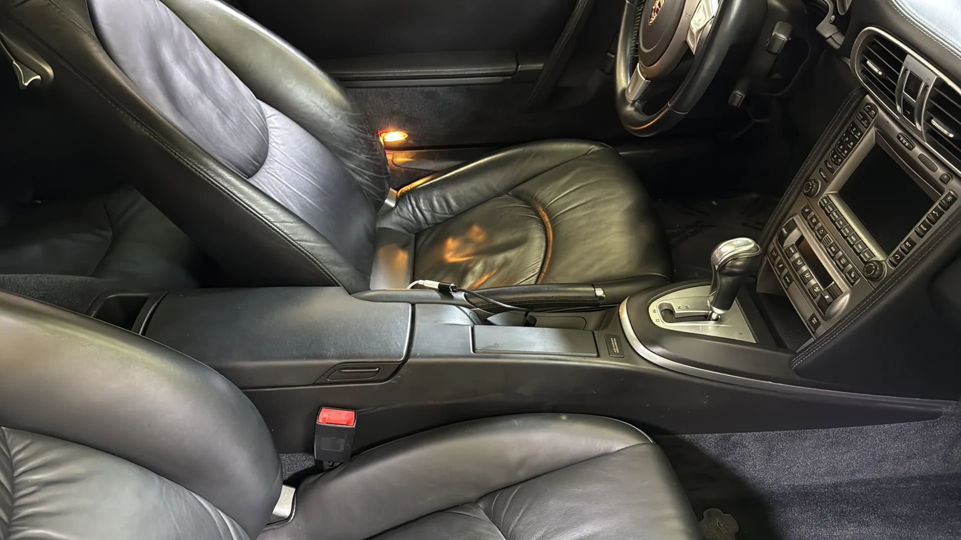 Used 2007 Porsche 911 Turbo AWD/4WD image 28