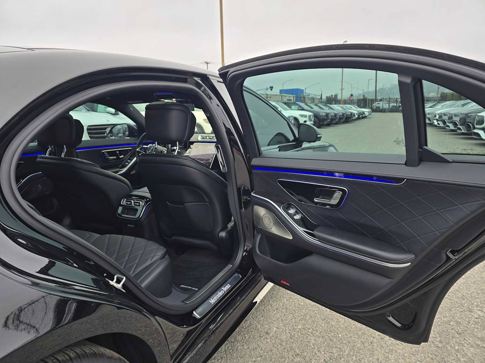 Used 2024 Mercedes-Benz S 580e 4MATIC Sedan image 14