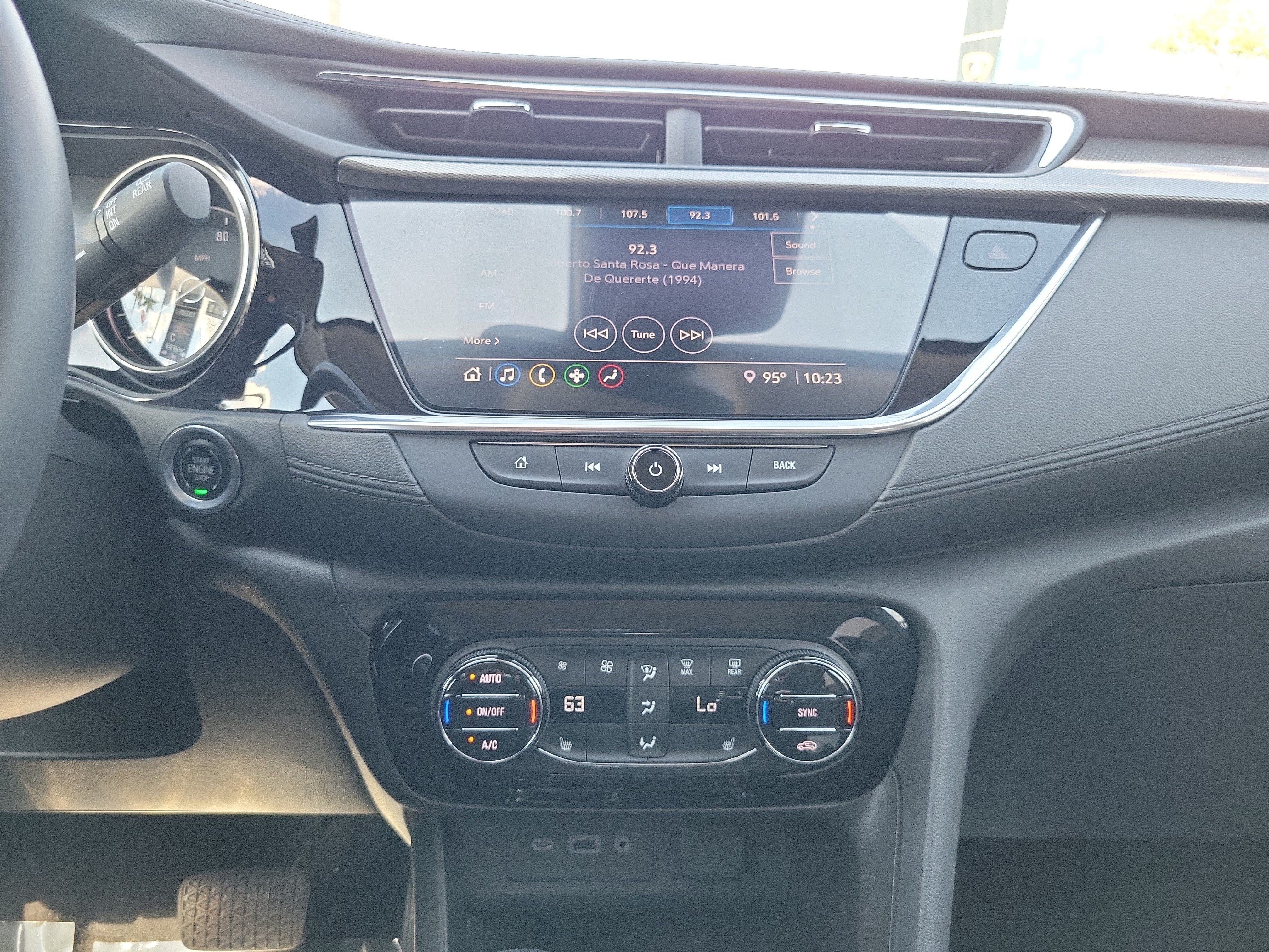 Used 2023 Buick Encore GX Select w/ Sport Touring Package FWD image 22
