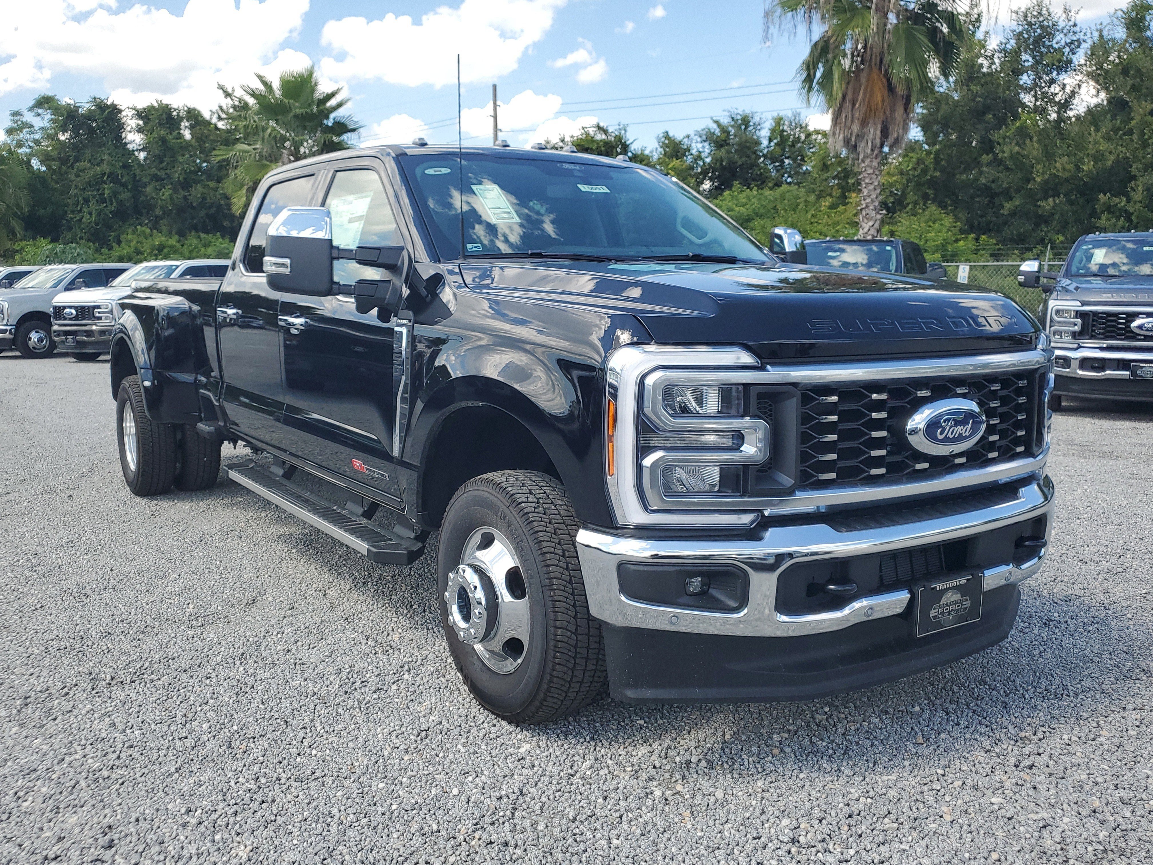 New 2026 Ford F350 Lariat w/ Lariat Premium Package image 2