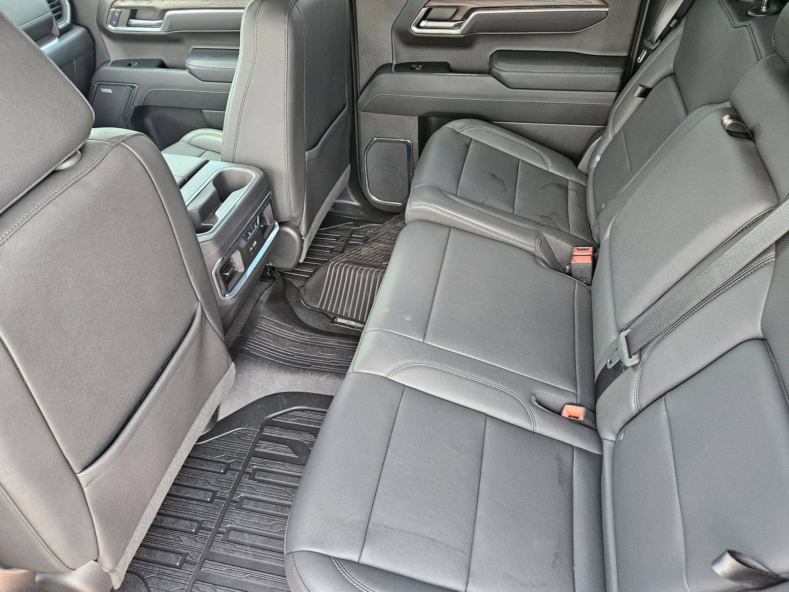 Used 2024 GMC Sierra 1500 SLT w/ SLT Premium Plus Package AWD/4WD image 32
