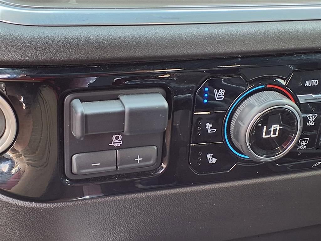 Used 2022 Chevrolet Silverado 1500 High Country image 32