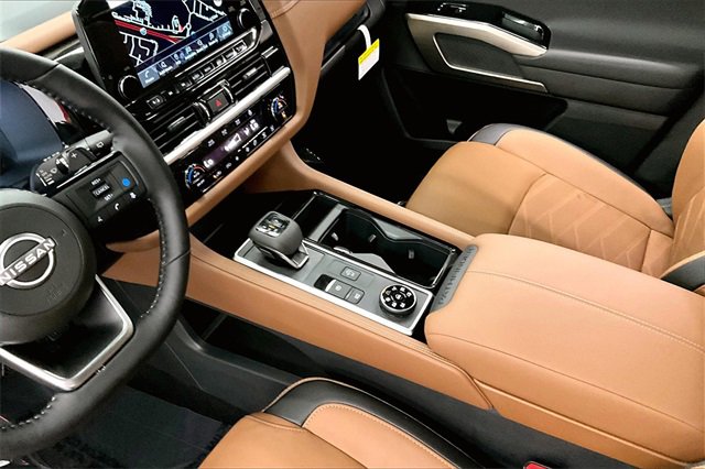 New 2025 Nissan Pathfinder Platinum w/ Cargo Package image 8