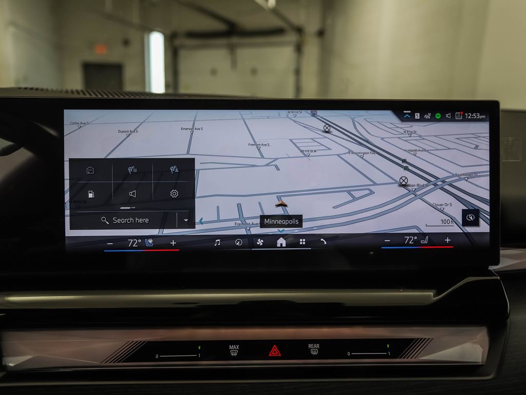 New 2026 BMW 550e xDrive image 17