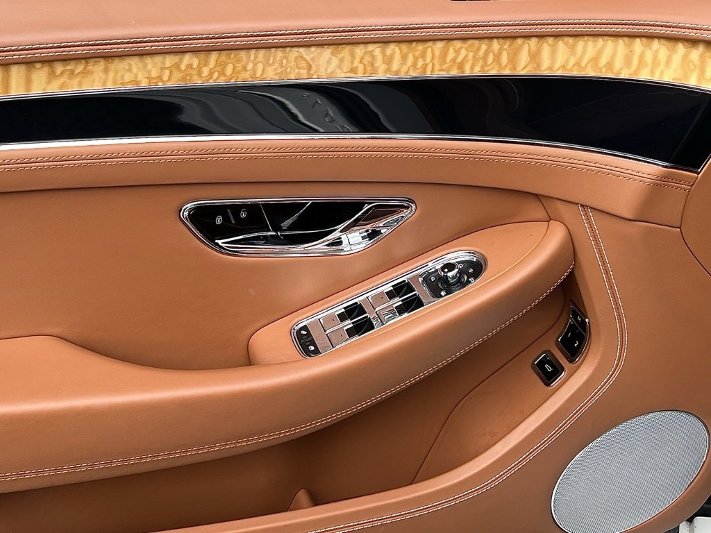 Used 2020 Bentley Continental GT image 26
