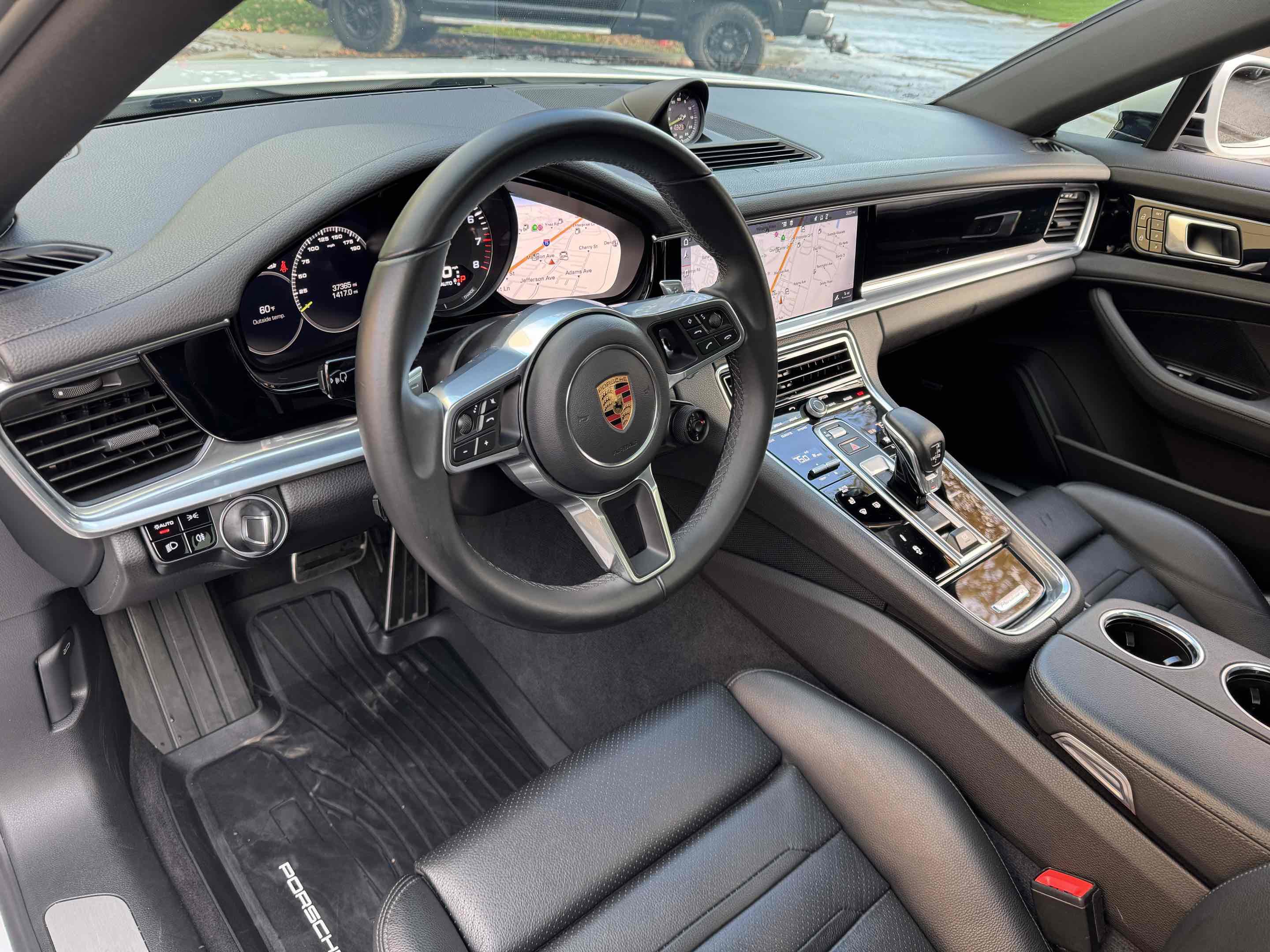 Used 2020 Porsche Panamera 4 image 42